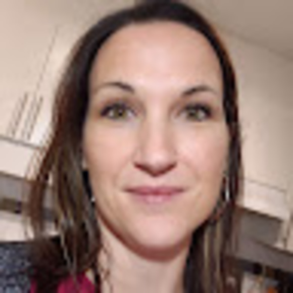 Meet your Posher, Emily - Picture 1 of 1